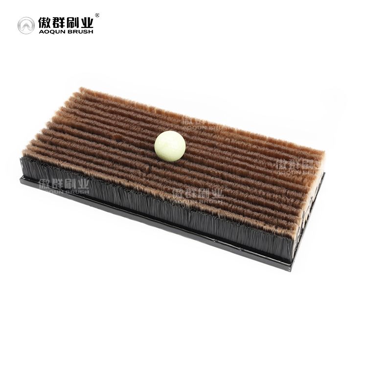 Golf Hitting Mat Brush, Golf Training Mat Bunke...