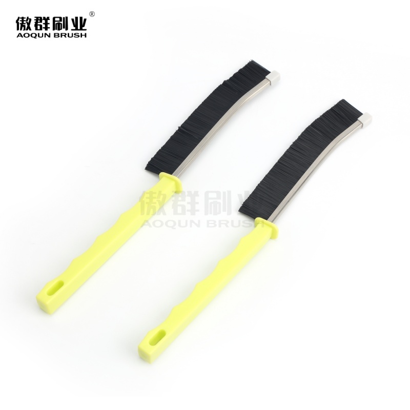Hard Bristle Crevice Cleaning Brush | Grout Cle...